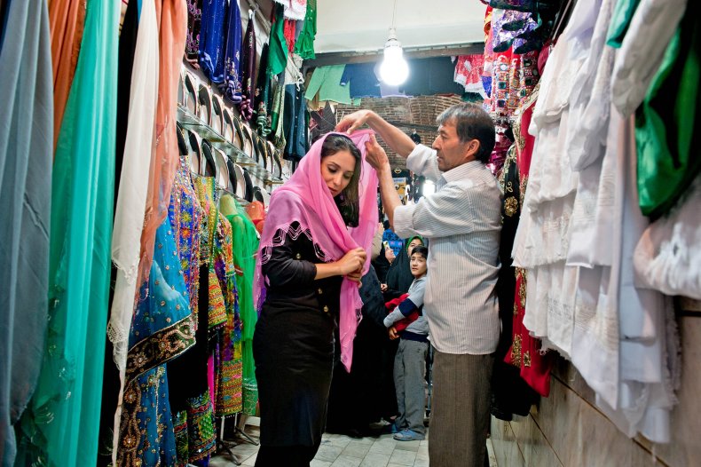 11_06_AfghanIran_15