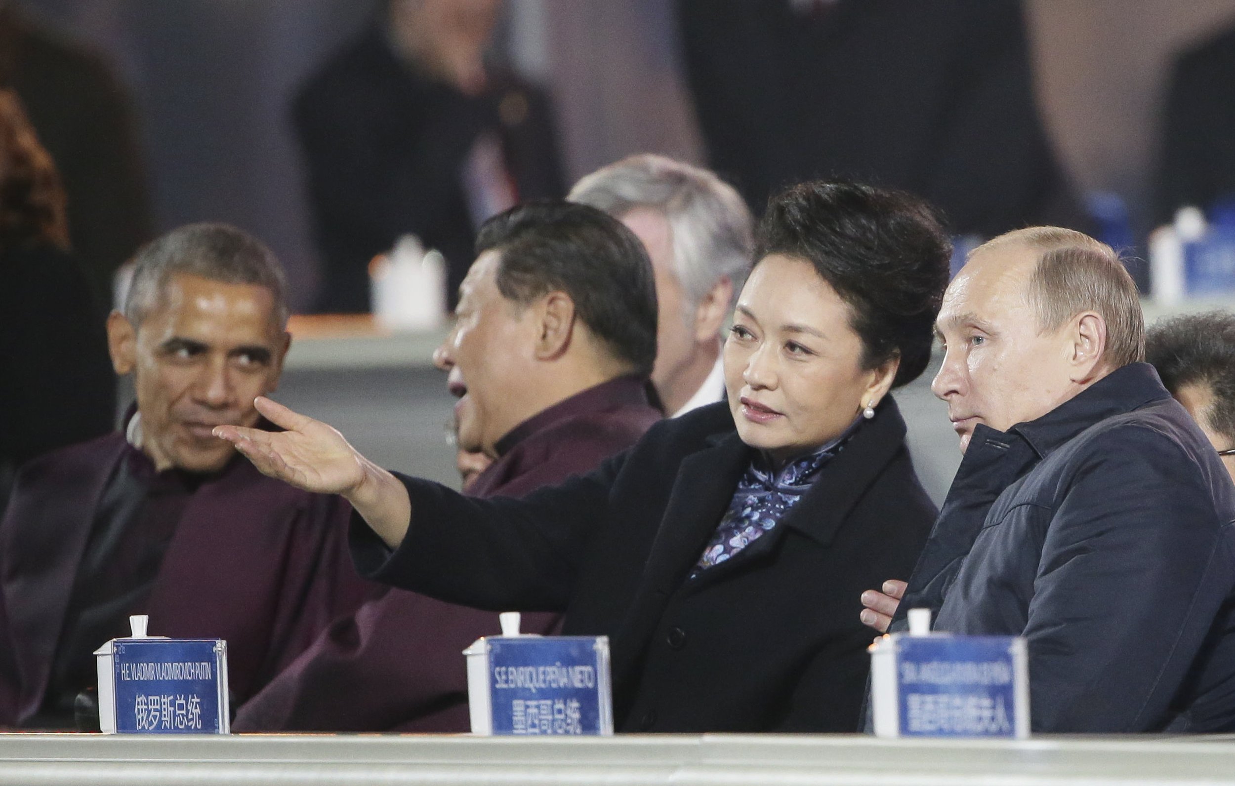 Putin S Tender Moment With China S First Lady Suppressed By Chinese