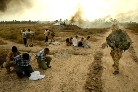 Iraqi militia surrender to Royal Marines