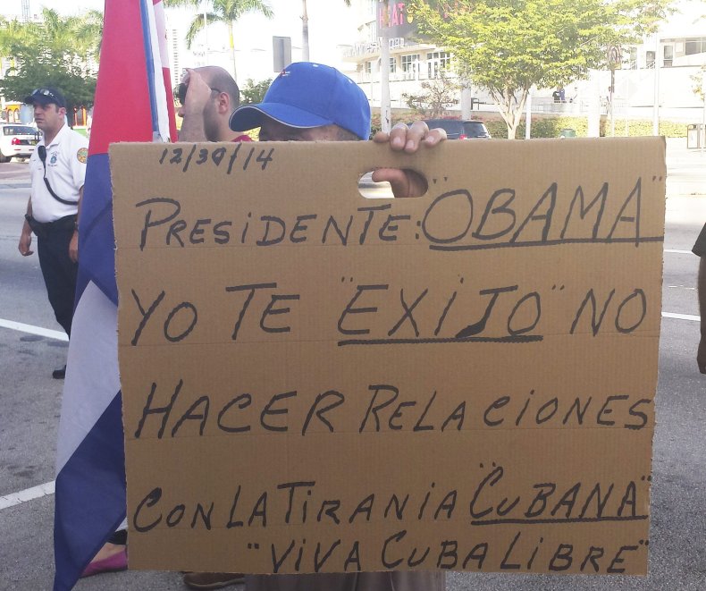 2014-12-31T010718Z_988434937_TM3EACU1JE301_RTRMADP_3_CUBA-USA-DISSIDENTS