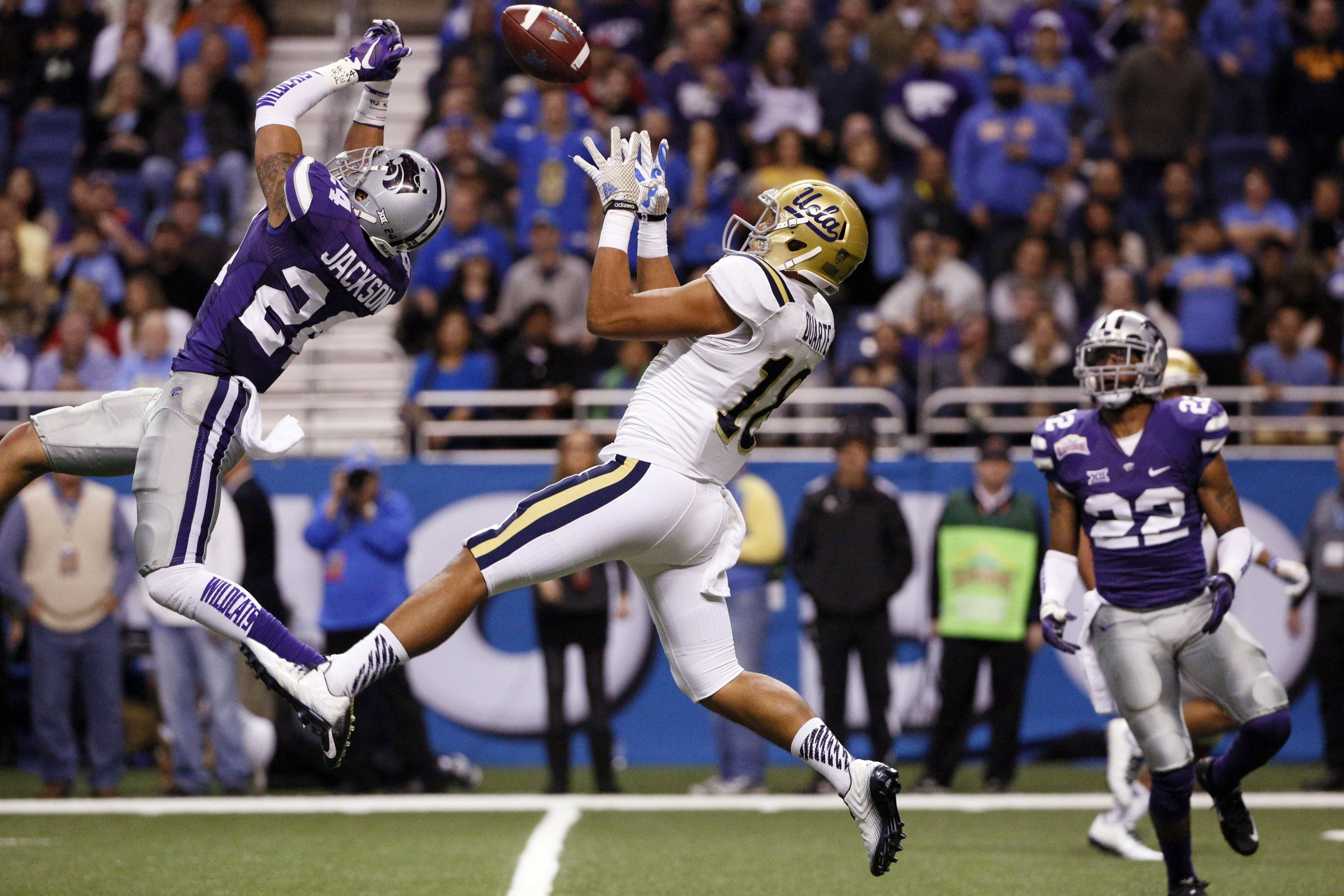 2015-01-03T044409Z_1221178026_NOCID_RTRMADP_3_NCAA-FOOTBALL-ALAMO-BOWL-KANSAS-STATE-VS-UCLA