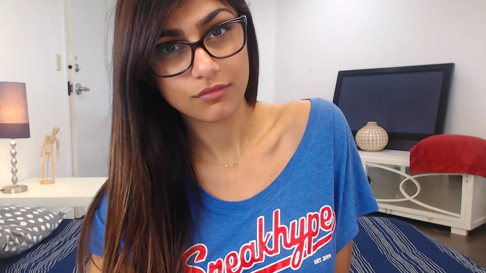 1600px x 900px - Meet Mia Khalifa, the Lebanese Porn Star Who Sparked a National Controversy