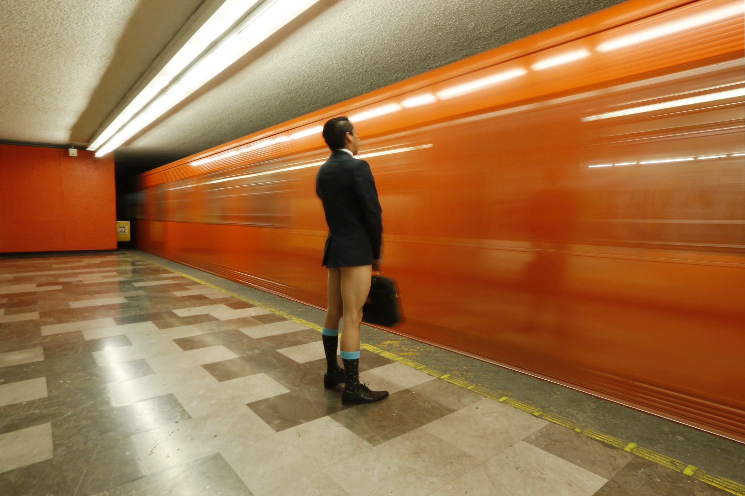 PICTURES: 60 countries participate in 'No Pants Subway Ride' day - P.M. News