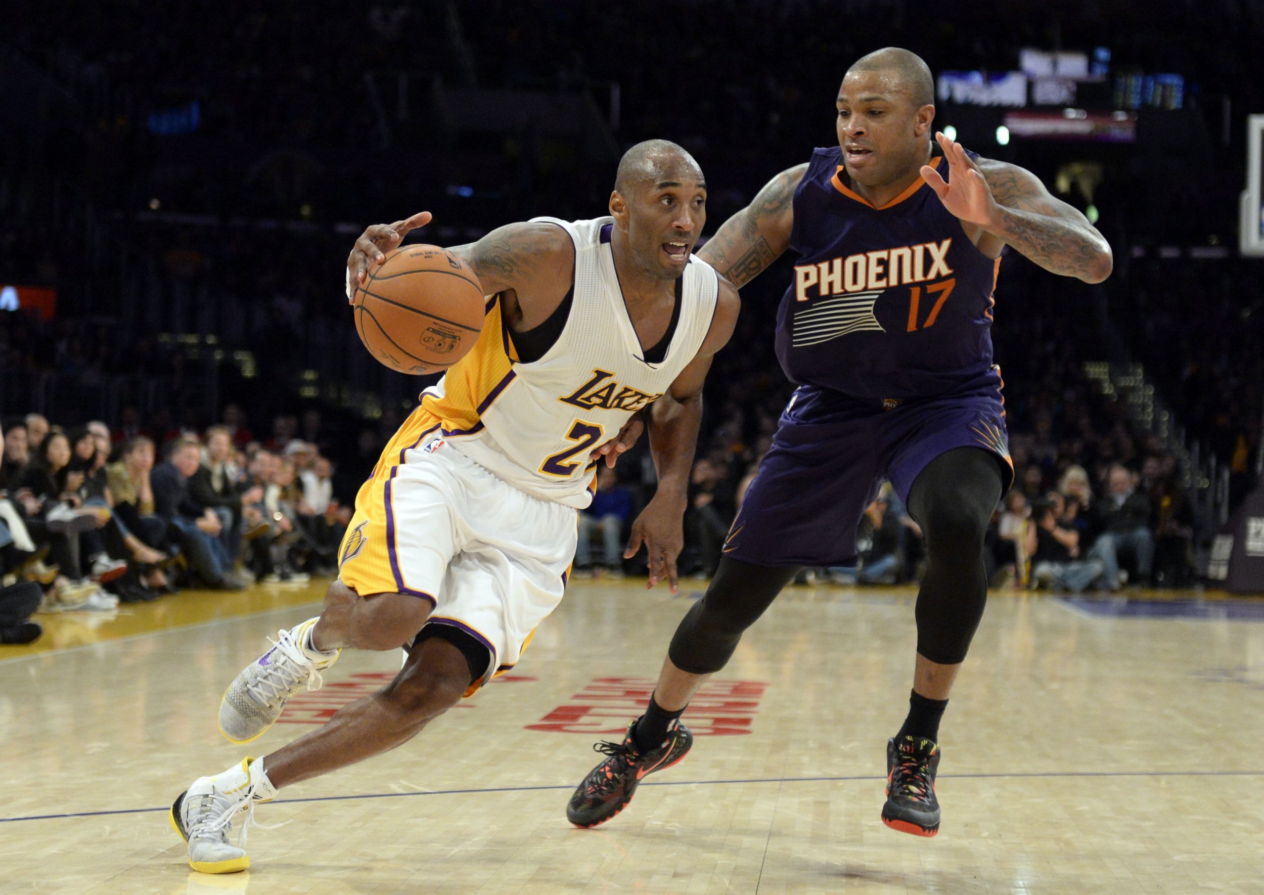 2014-12-29T044928Z_774043271_NOCID_RTRMADP_3_NBA-PHOENIX-SUNS-AT-LOS-ANGELES-LAKERS