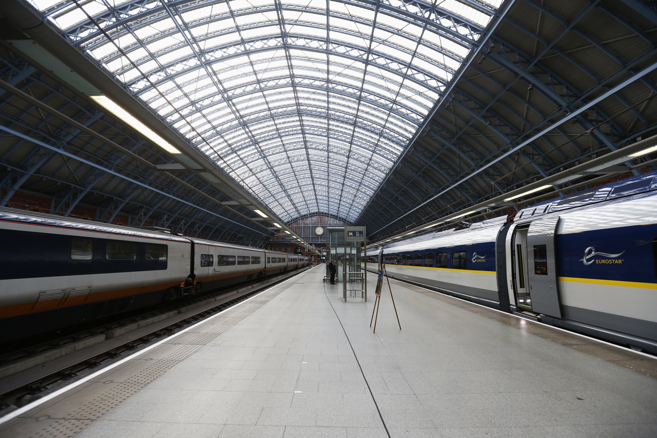 Channel Tunnel Set to Reopen After Smoldering Load Closure