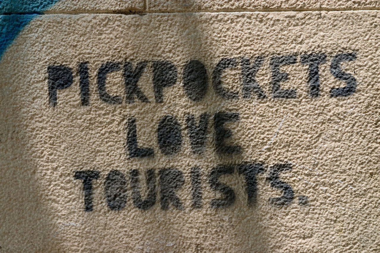 02_27_Pickpockets_01
