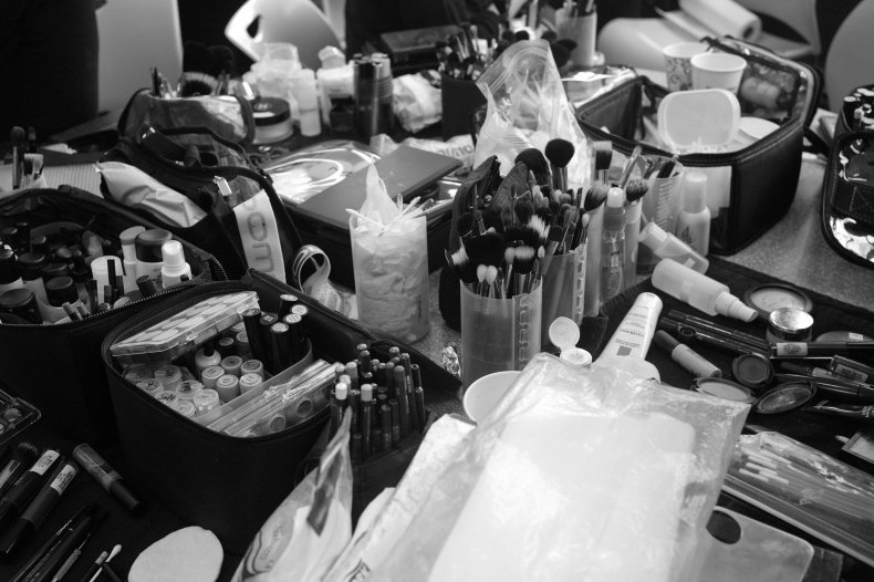 02_25_NYFWBackStage_04 02_25_NYFWBackStage_04