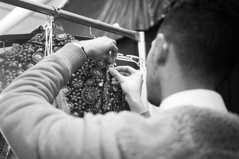 02_25_NYFWBackStage_11 02_25_NYFWBackStage_11