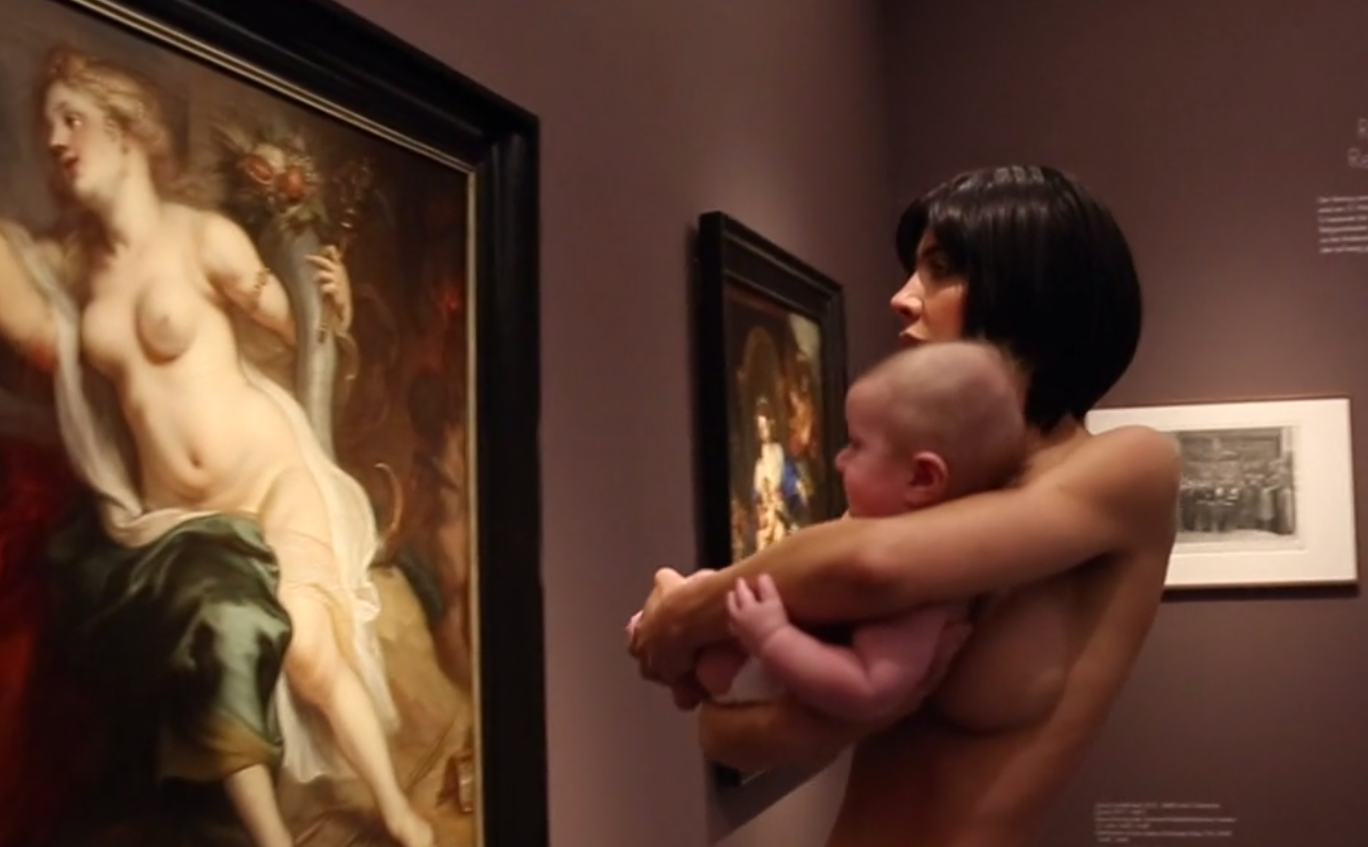 Artist Goes to Gallery Nude With Baby to 'Become Art' - Talk Viet...