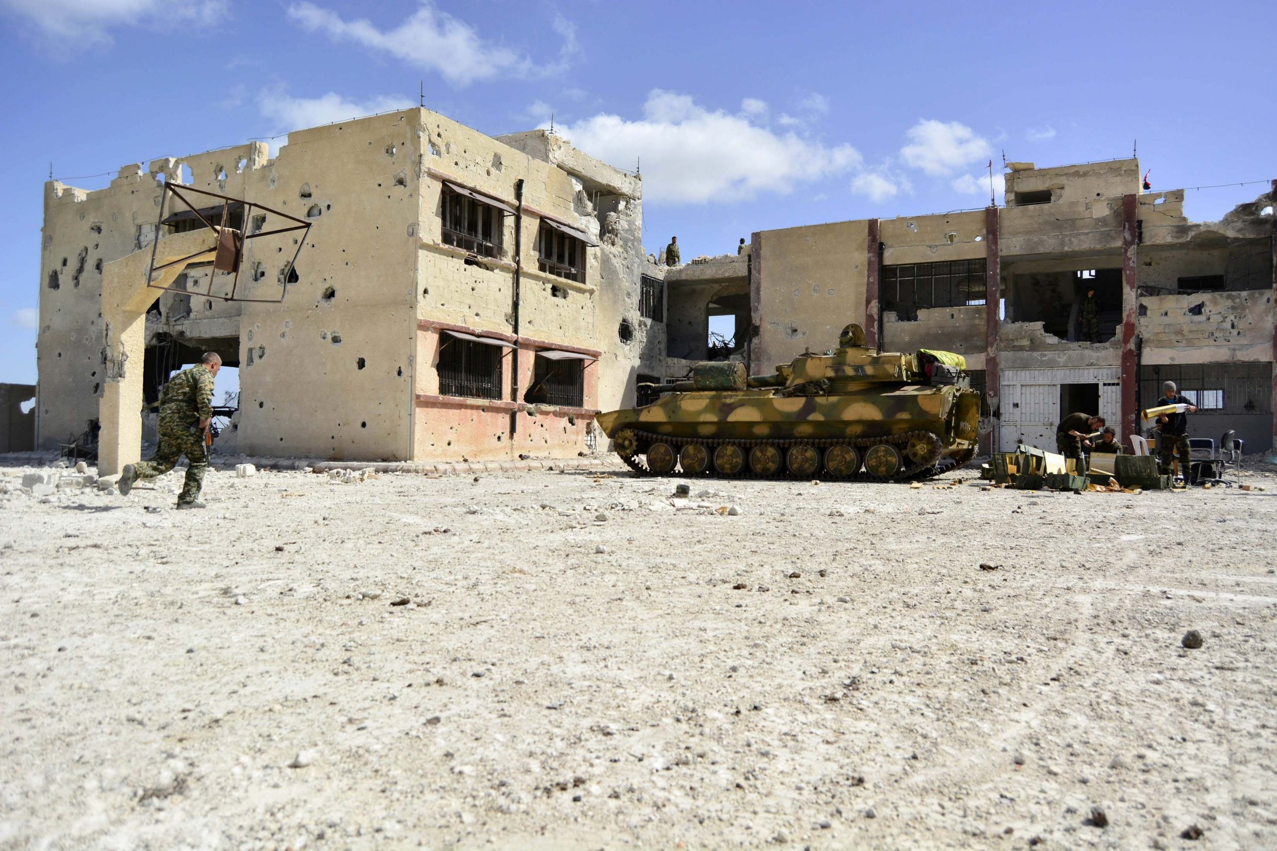 2015-03-01T185557Z_442294556_GM1EB3207Q701_RTRMADP_3_MIDEAST-CRISIS-SYRIA-SOUTH 2015-03-01T185557Z_442294556_GM1EB3207Q701_RTRMADP_3_MIDEAST-CRISIS-SYRIA-SOUTH