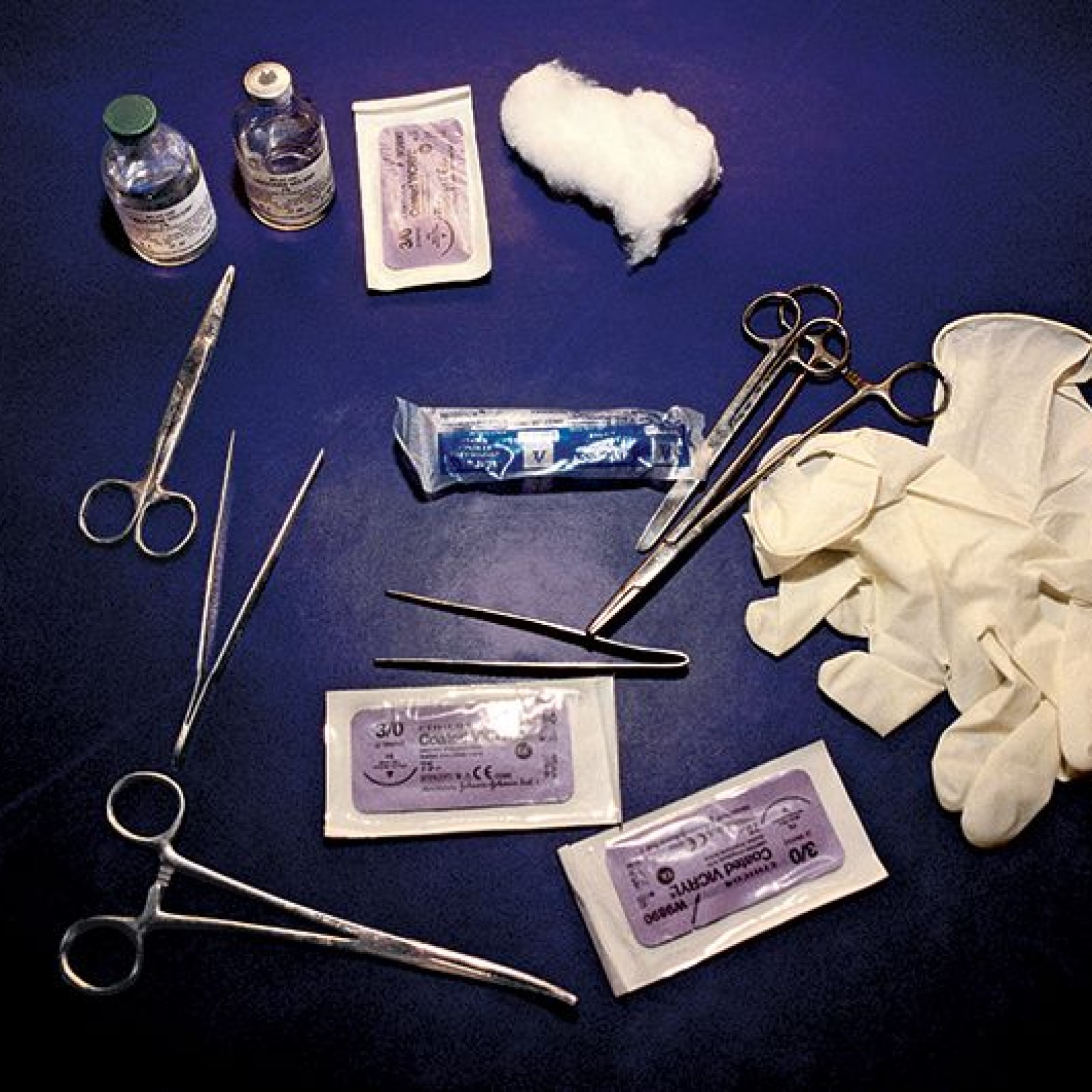 Afbeeldingsresultaat voor U.S. doctors who performed female genital mutilation on over 100 girls.