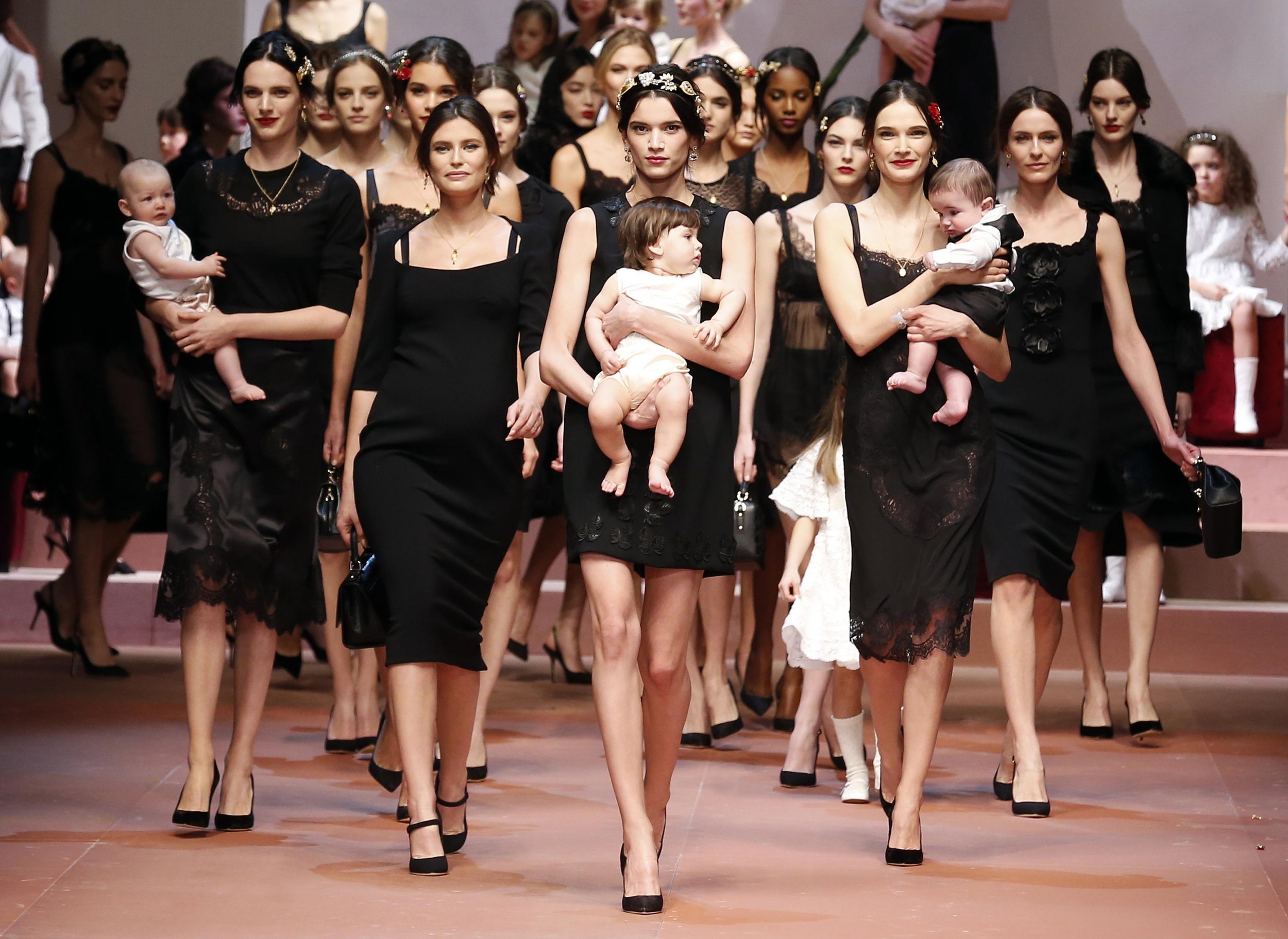 Dolce and gabbana clearance ivf