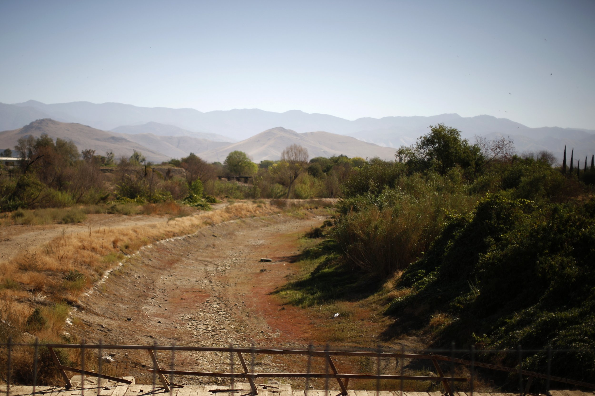 as-california-runs-out-of-water-state-steps-in-to-promote-using-towels