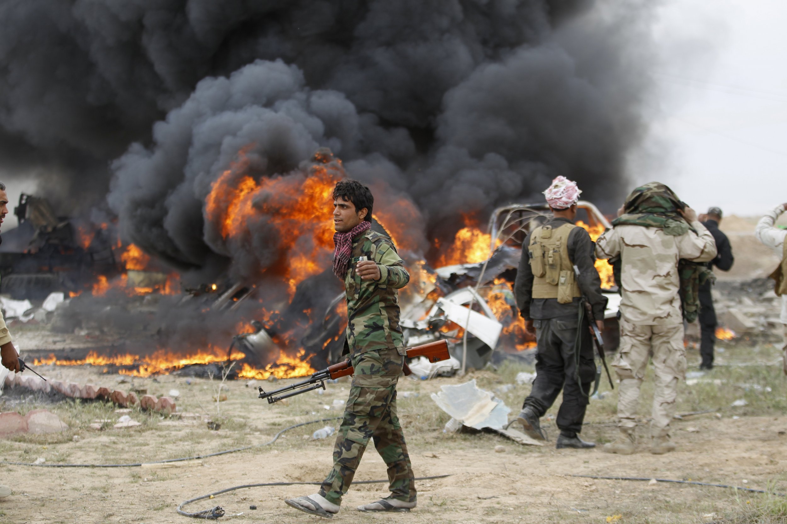 Shi'ite fighters