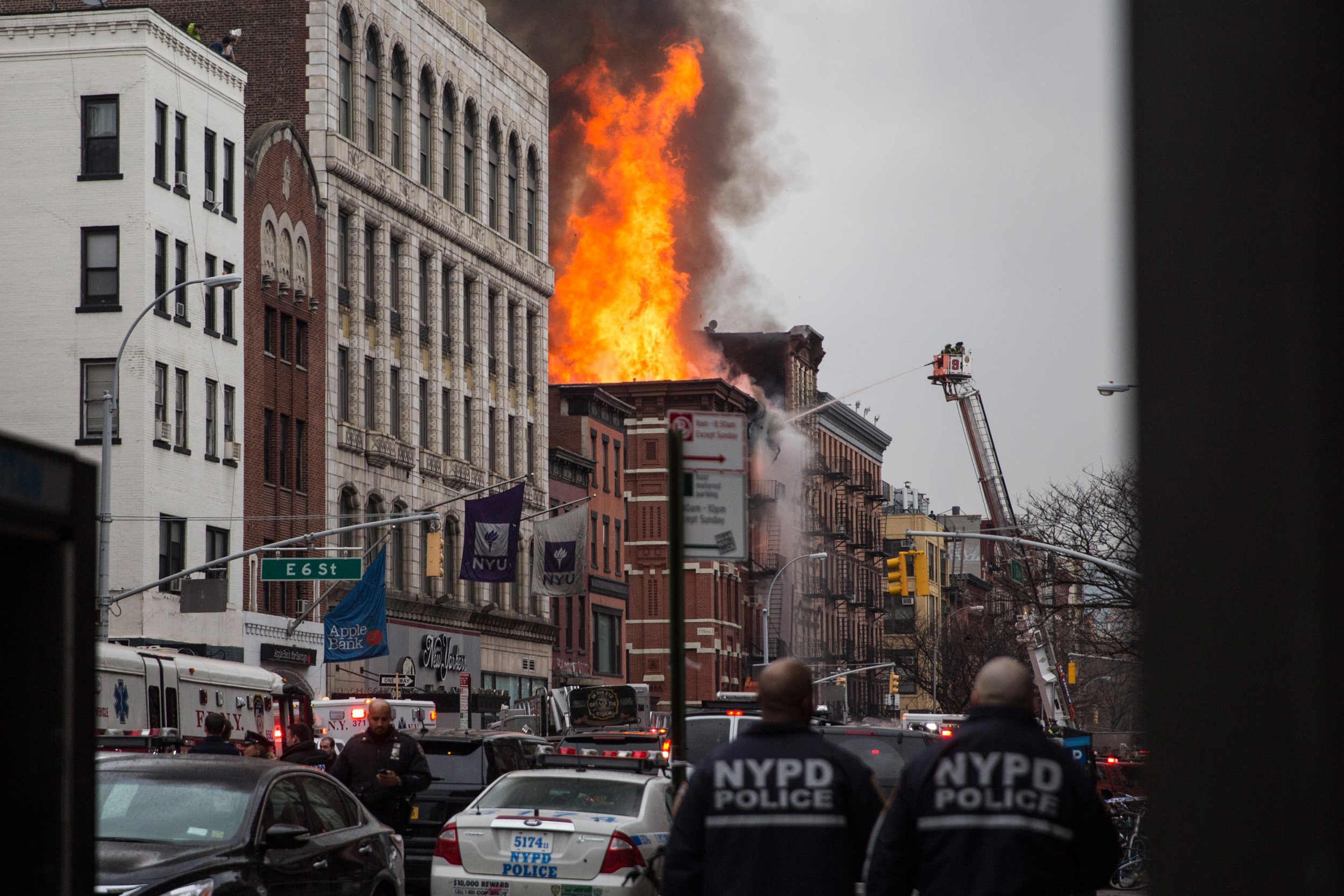 03_26_NYC_Fire_02