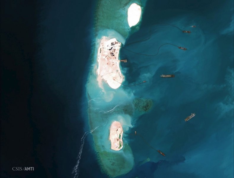 2015-04-09T194953Z_1_LYNXMPEB380XC_RTROPTP_4_CHINA-SOUTHCHINASEA-REEF