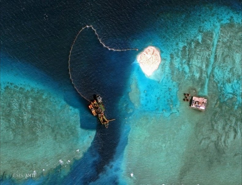 2015-04-09T191847Z_1440307805_GF10000053941_RTRMADP_3_CHINA-SOUTHCHINASEA-REEF