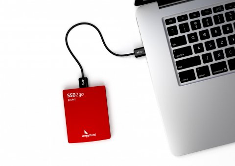 SSD2go-Pocket--Red-MBP---PRINT-20140814