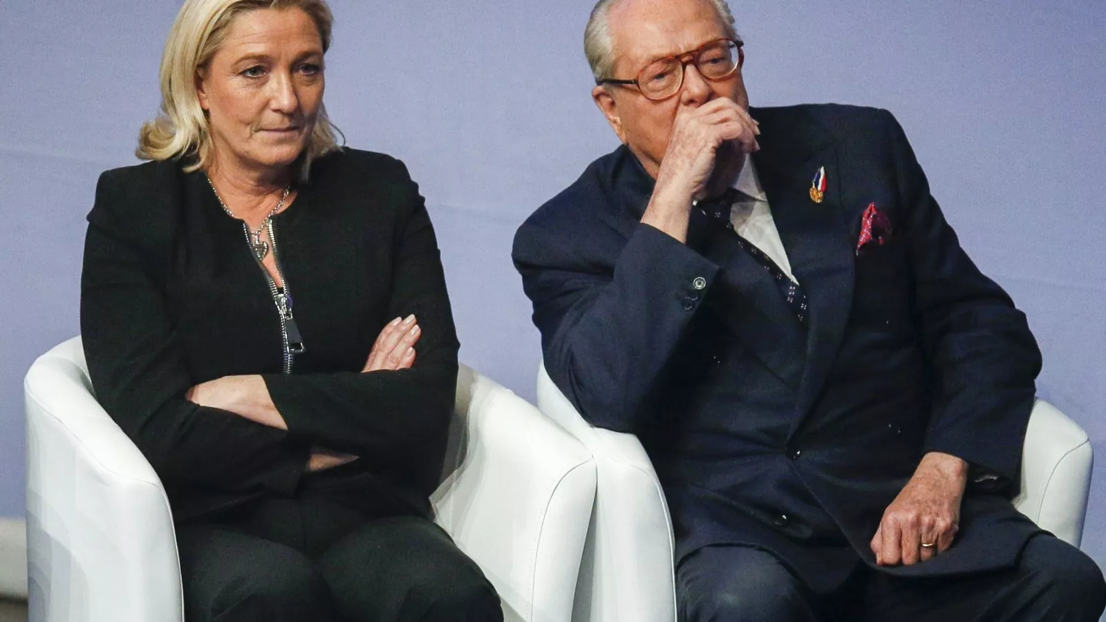 daar ben ik het mee eens sponsor academisch France's Jean-Marie Le Pen Steps Back to Ease Family Feud