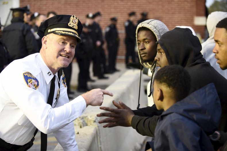 2015-04-24T022325Z_1623324304_GF10000070802_RTRMADP_3_USA-POLICE-BALTIMORE 2015-04-24T022325Z_1623324304_GF10000070802_RTRMADP_3_USA-POLICE-BALTIMORE
