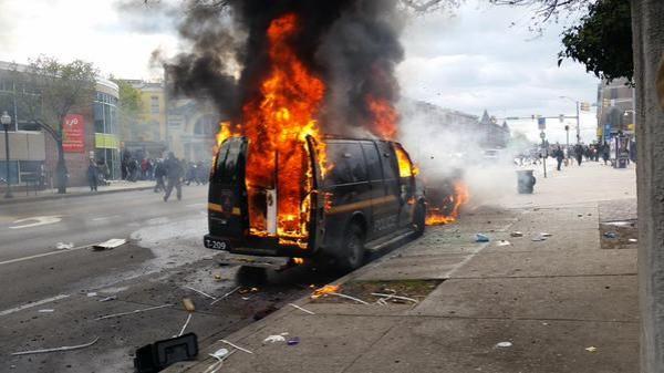Public Emergency Declared After Baltimore Rioters Burn Police Cars, Loot Stores Following Freddie Gray Funeral