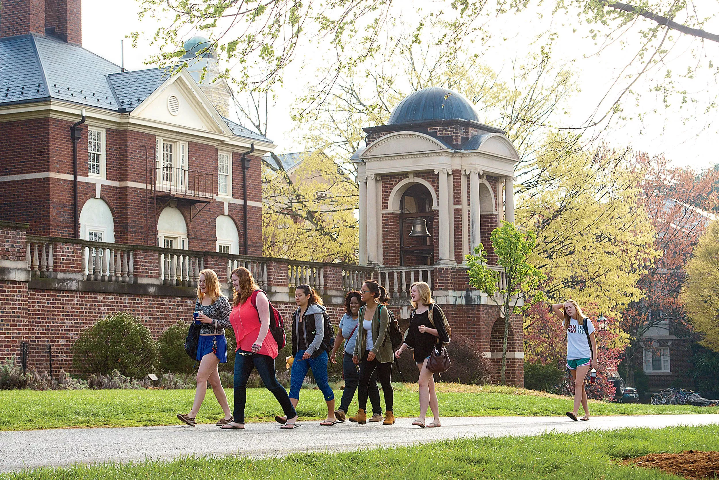The End of Sweet Briar College and the Problem With Womens Colleges