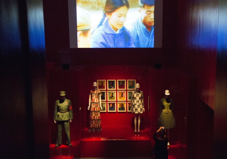 5-6-15 Mao China Through the Looking Glass