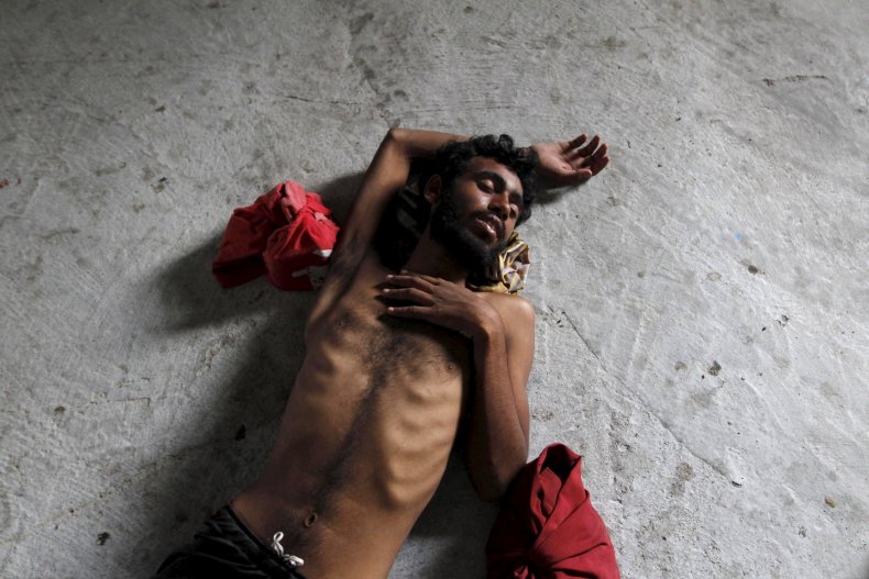 2015-05-15T143025Z_385032013_GF10000096002_RTRMADP_3_ASIA-MIGRANTS