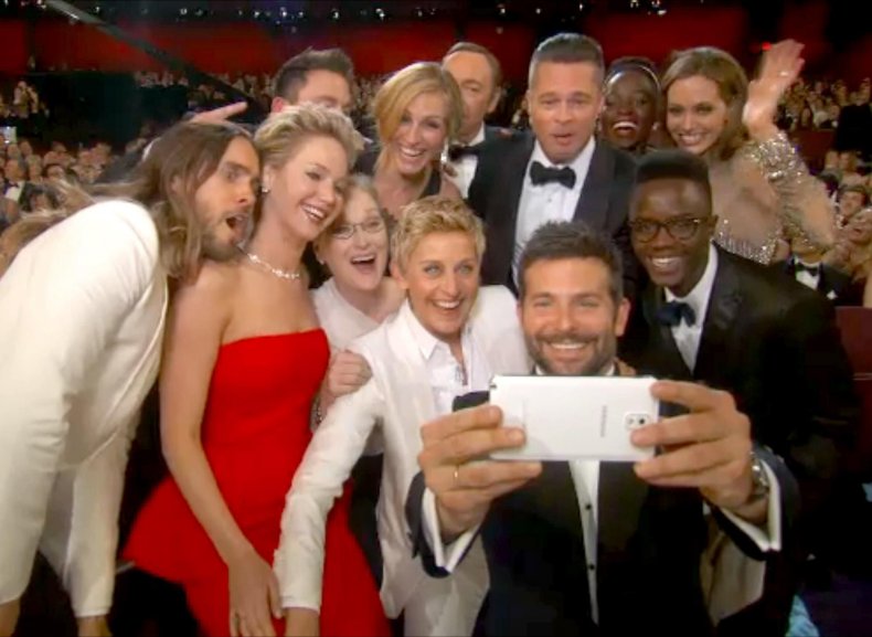 ellen oscar selfie