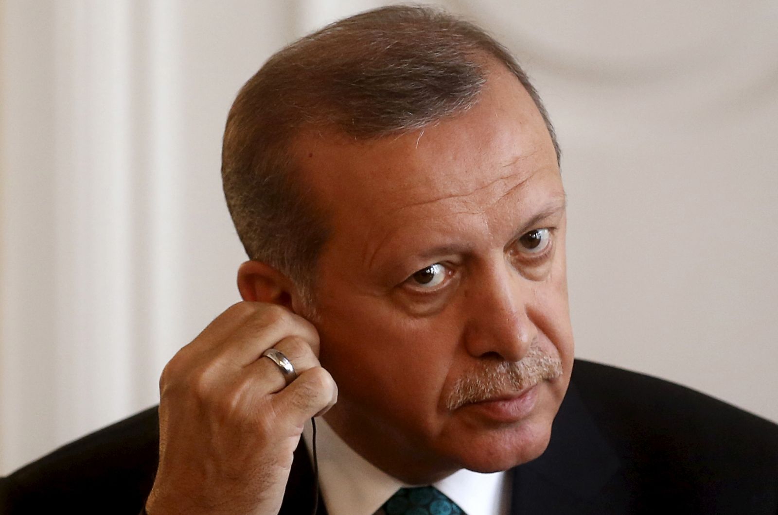 Turkey's Erdogan threatens press
