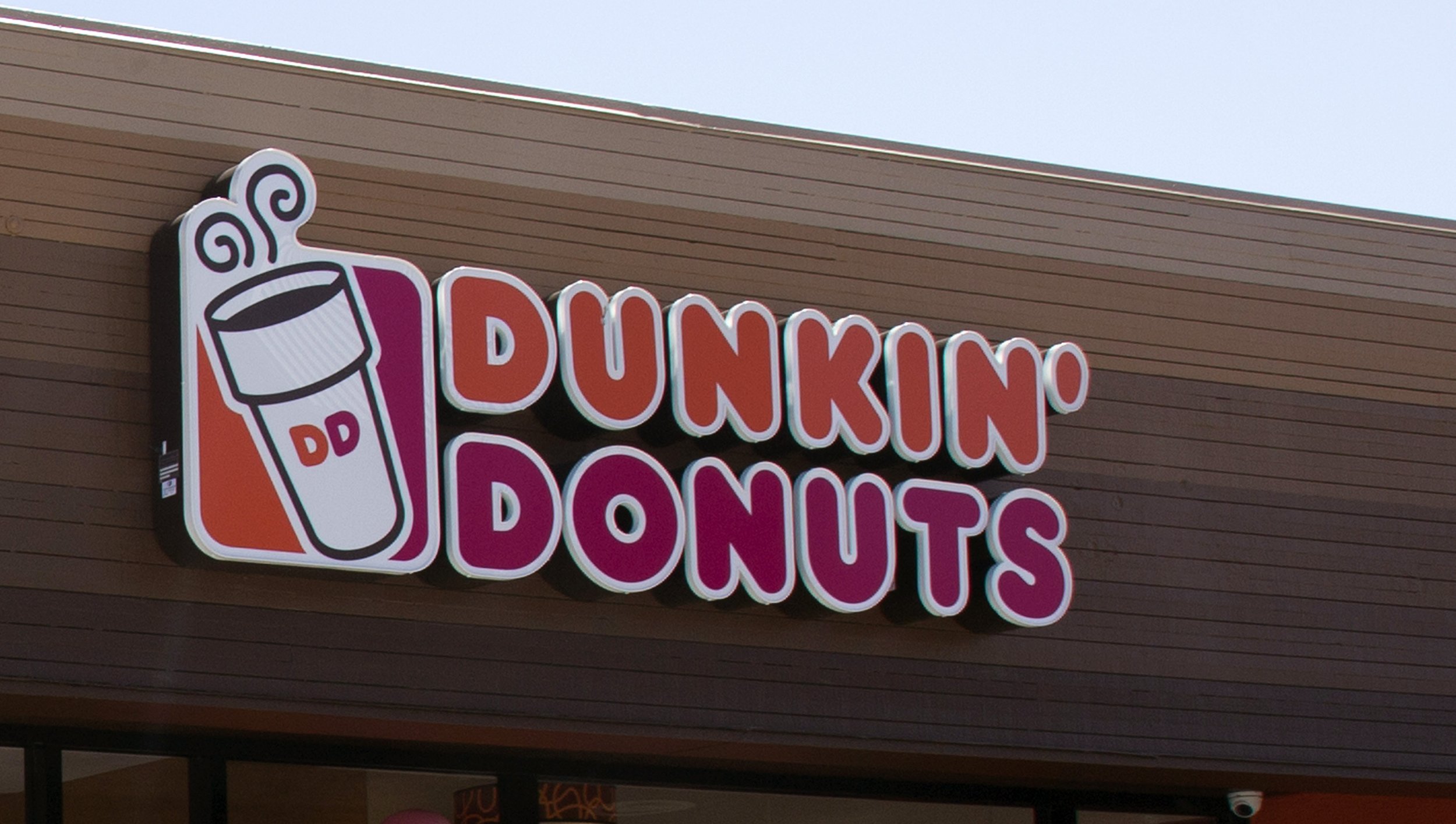 Dunkin' Donuts Is Testing Out a Delivery Service - Newsweek