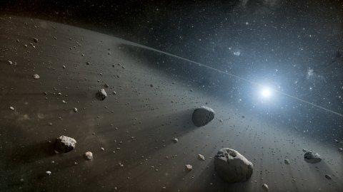 06_12_asteroids_03
