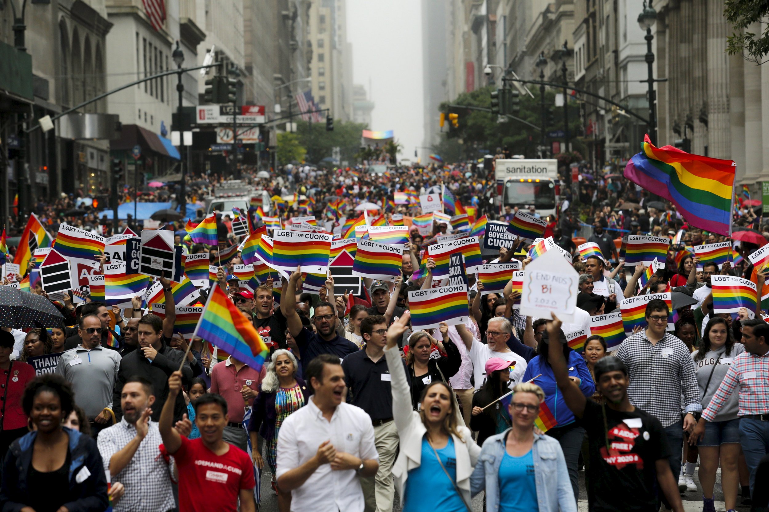 nyc gay pride parad 2017