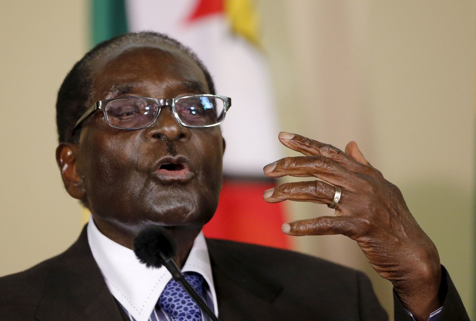 Mugabe Proposes to Barack Obama