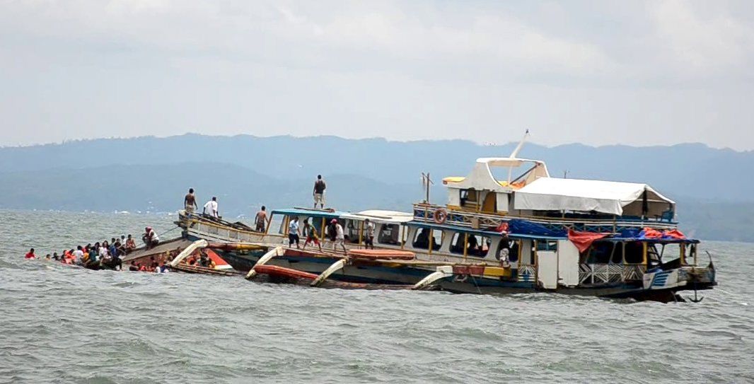 At Least 36 Dead After Ferry Capsizes In Philippines Newsweek 2345