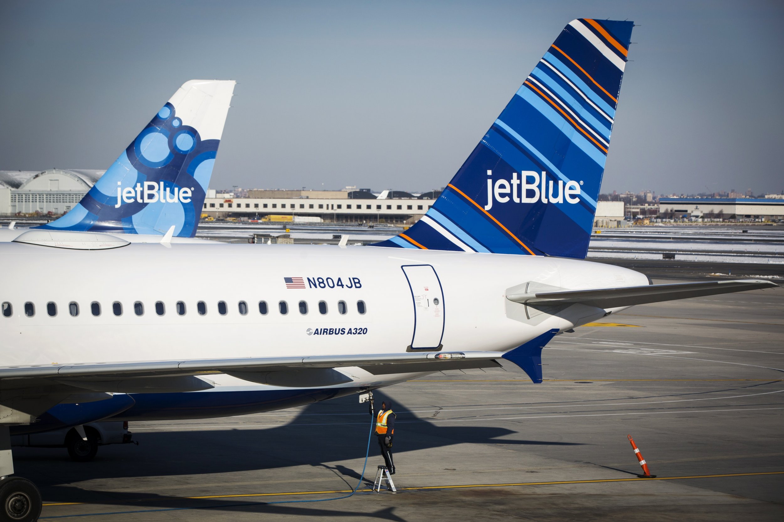 JetBlue Begins Direct Flight Service to Havana - Newsweek