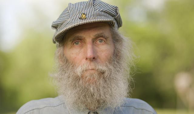 As Kietelen Op tijd Burt's Bees Founder Burt Shavitz Dead at 80