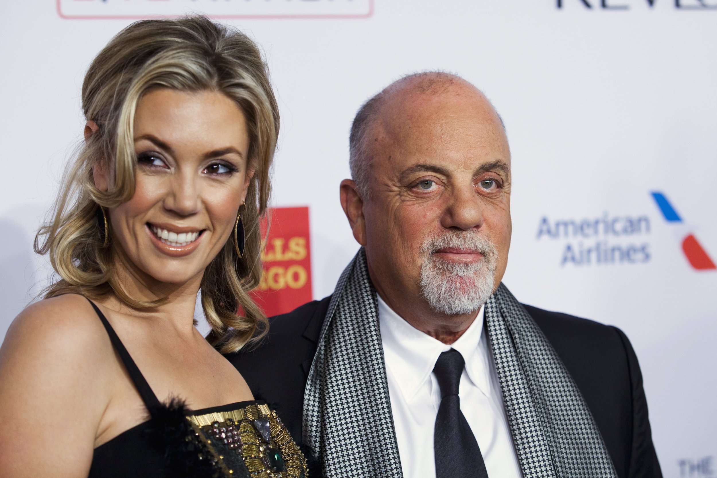 Billy Joel Ashton Kutcher Vanessa Williams Celebrate Fourth Of July With Surprise Weddings