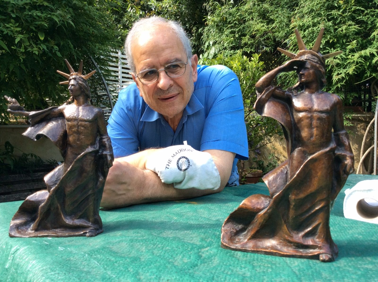 Nikolaos Kotziamanis with bronze maquettes Nikolaos Kotziamanis with bronze maquettes