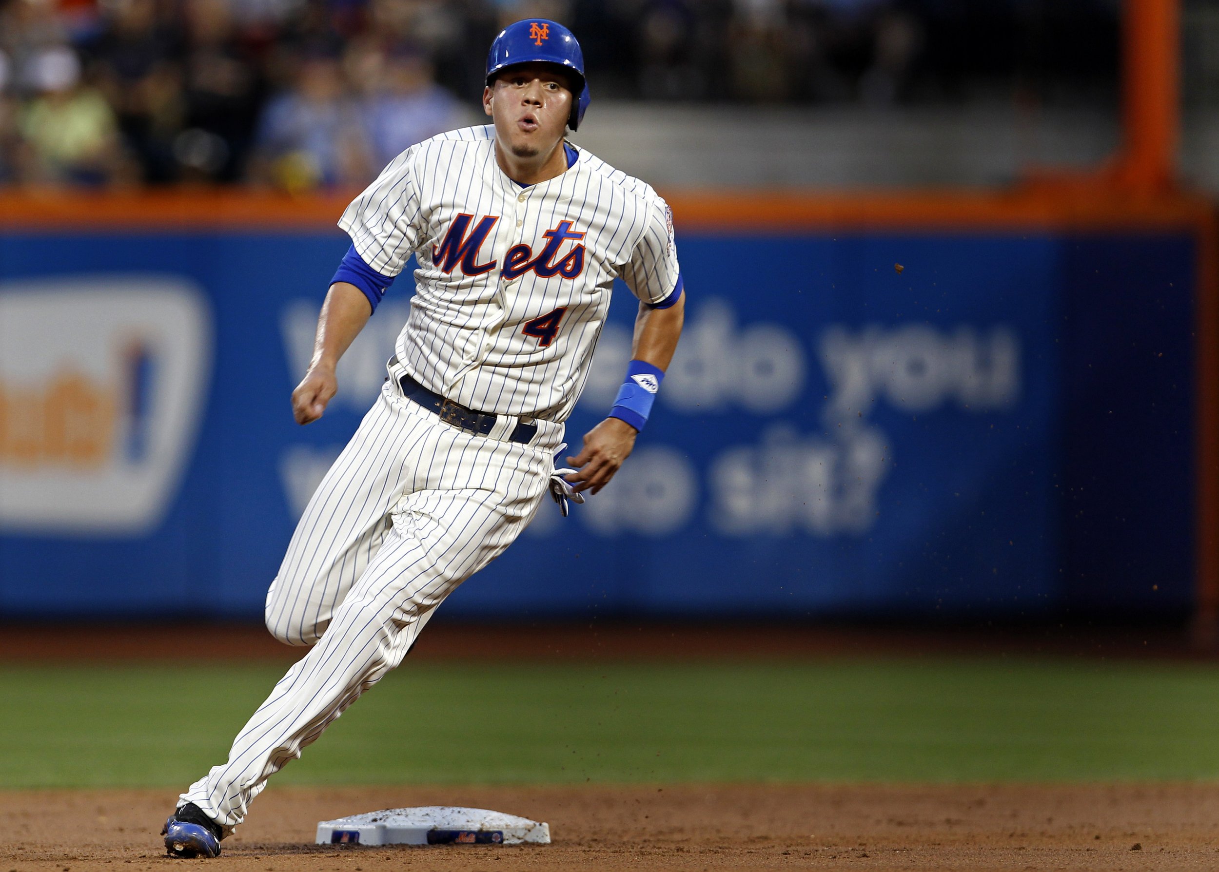 Wilmer Flores goes from tears to cheers with walk-off home run for