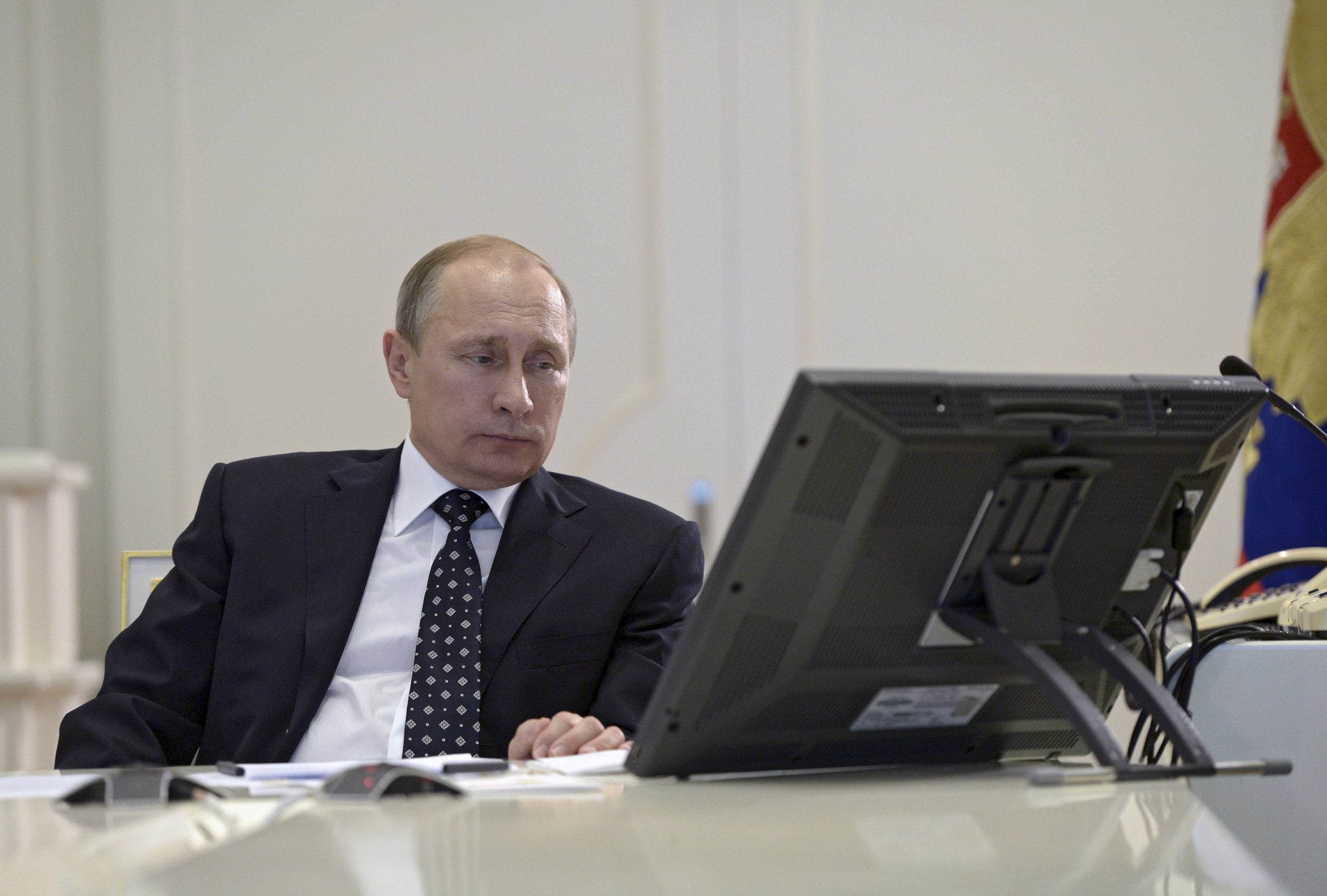 putin-computer.jpg