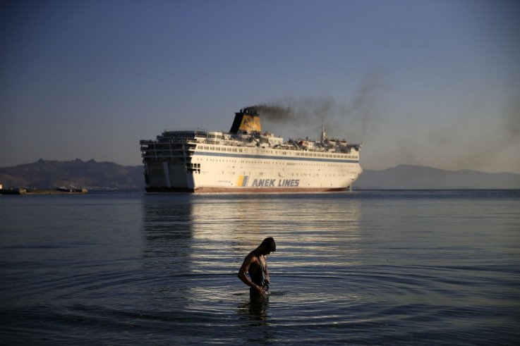 Greece appeals to EU over migrant crisis Greece appeals to EU over migrant crisis
