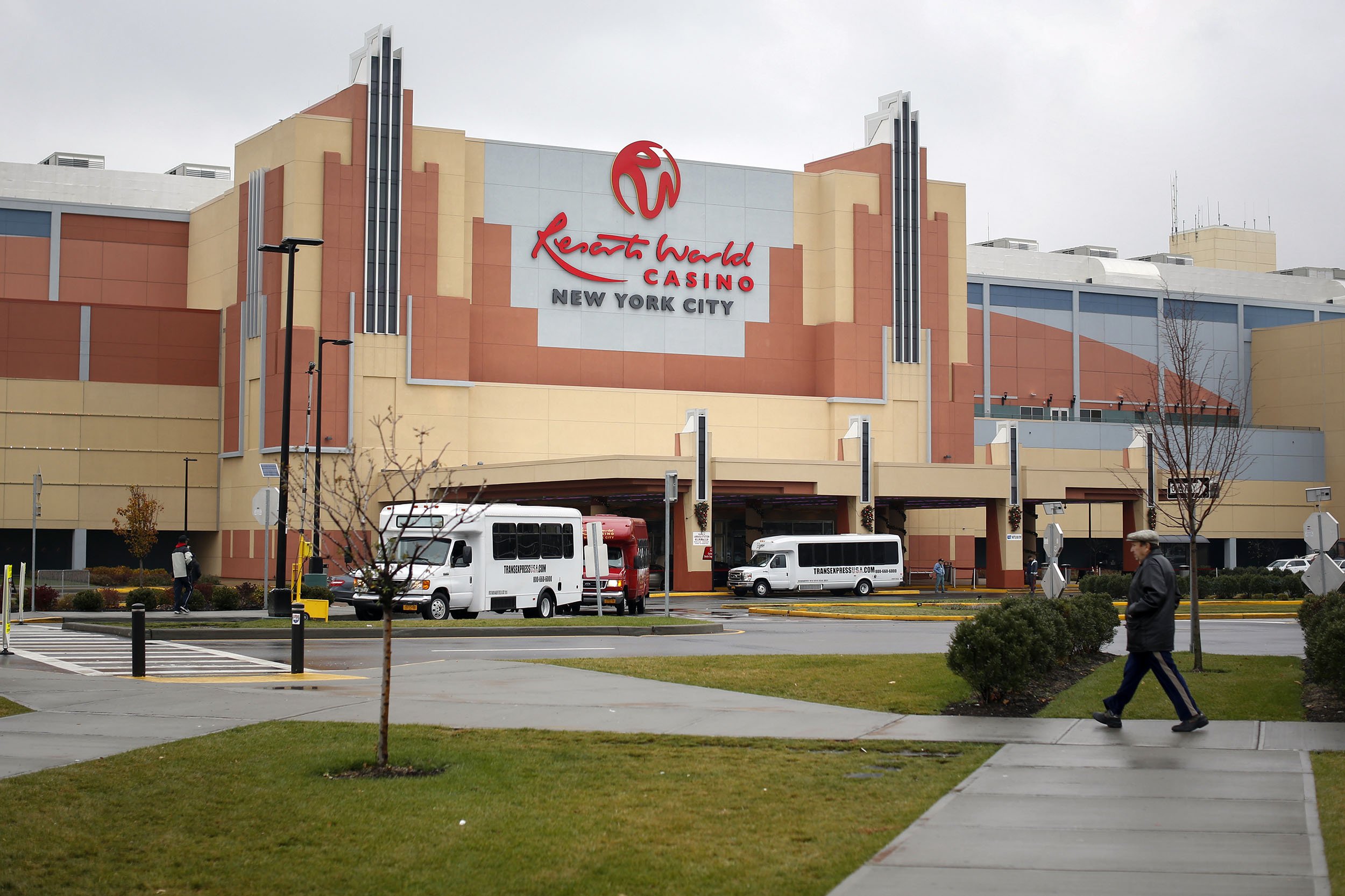 resorts world casino bus stops