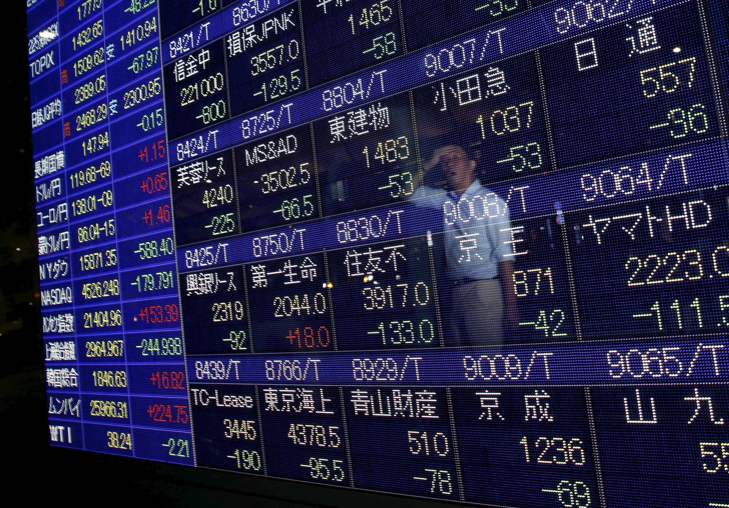 Chinese Stocks Plunge Further - Newsweek