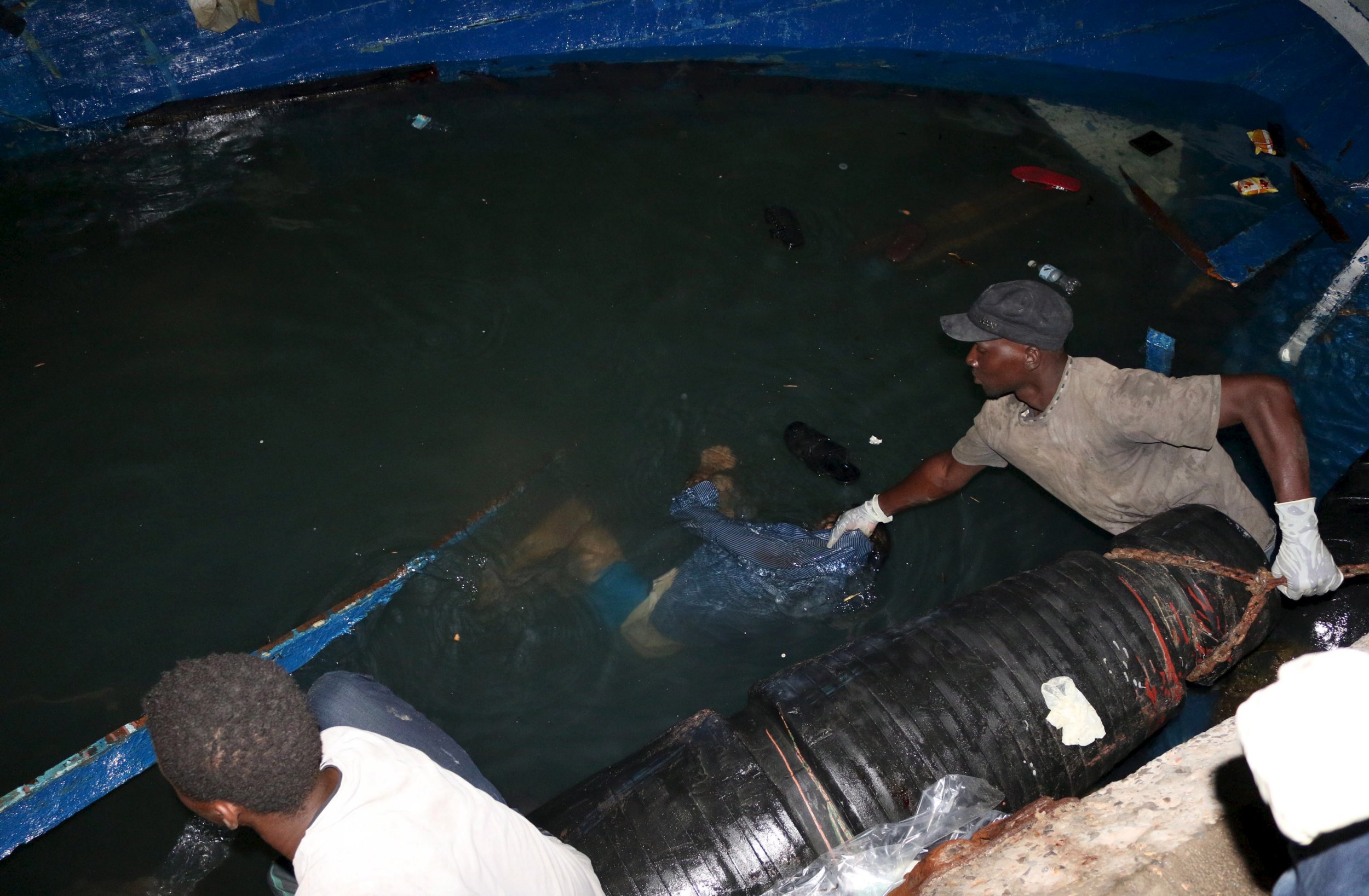 Photos: Hundreds Feared Dead After Migrant Boats Sink Off Libyan Coast ...