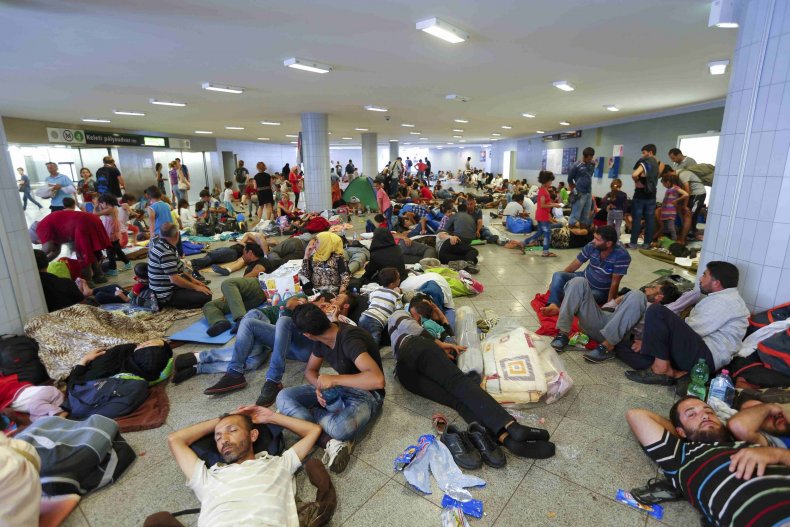 0902_arrivals_hungary2