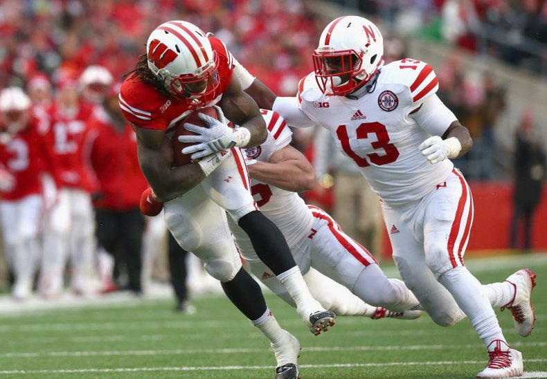 09_02_CollegeFB_Wisconsin_01
