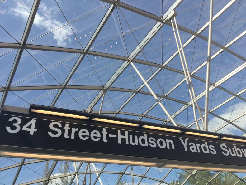 09_14 hudson yards subway 03