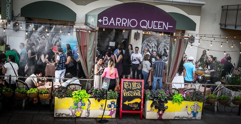 Barrio Queen 12