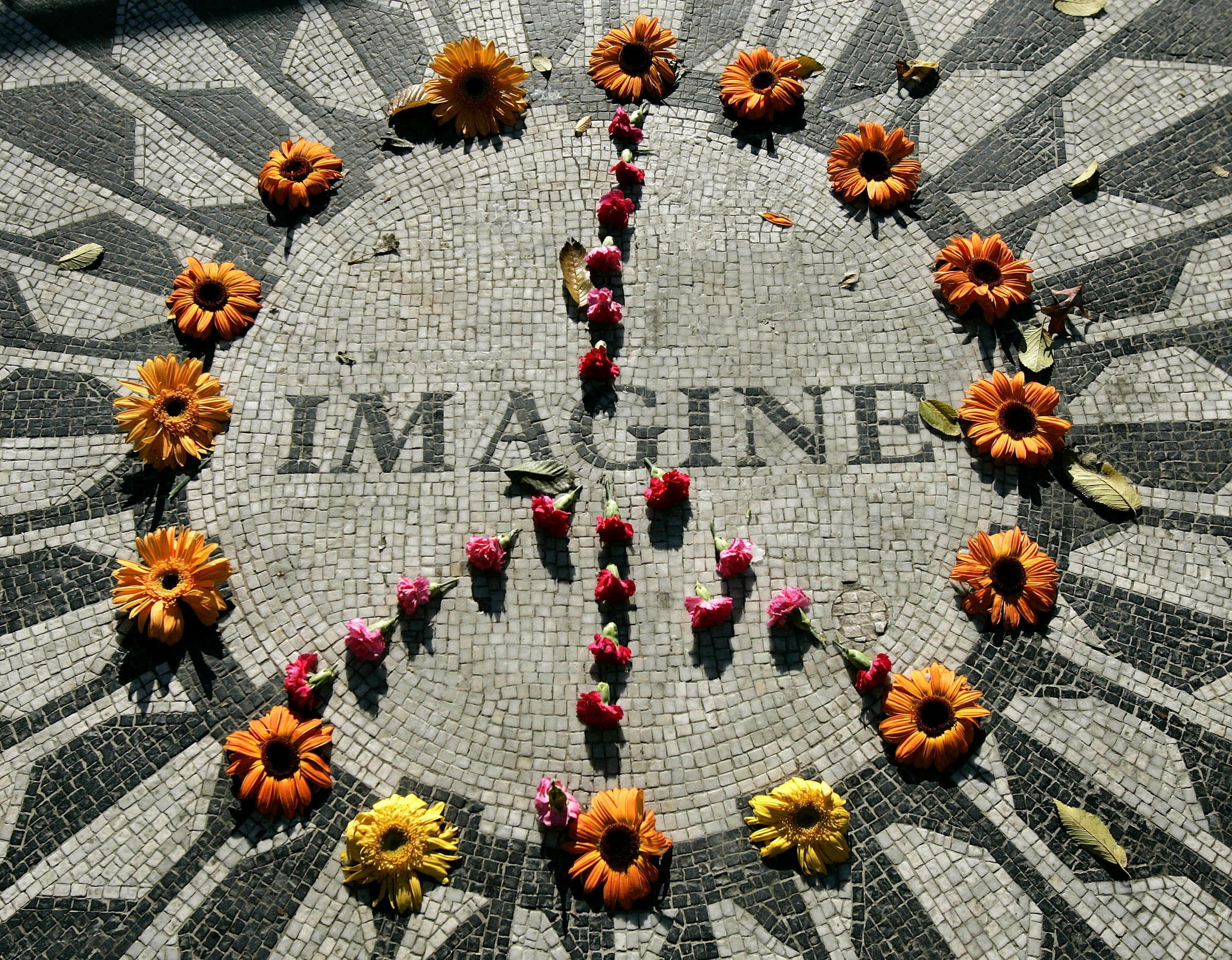 10_02_John_Lennon_Imagine_01